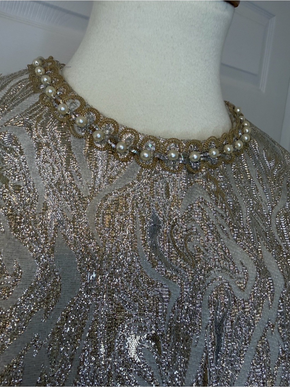 Vintage Late 1960s / Early 1970s Metallic Lurex Brocade Maxi Dress - Picture 4 of 15